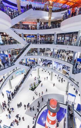 Grand centre commercial